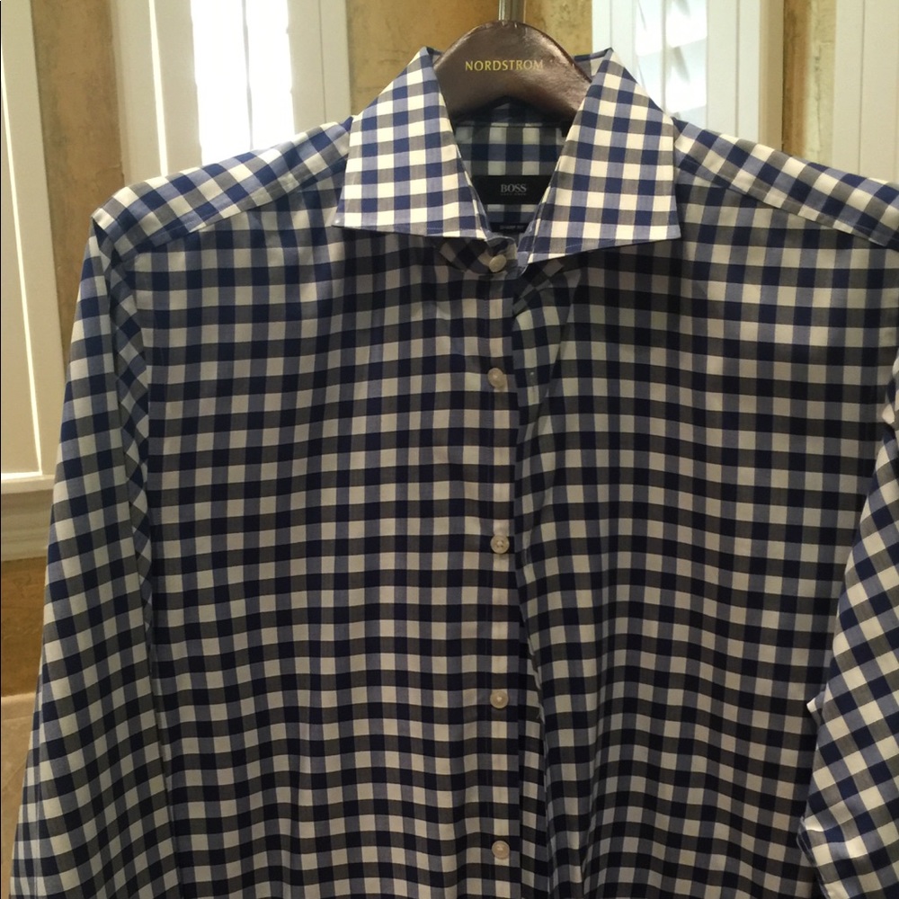 Hugo Boss men’s sharp fit dress shirt